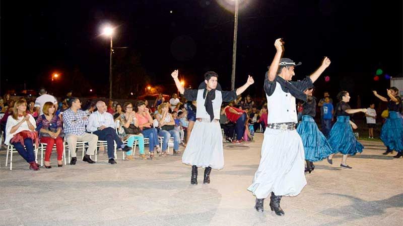 Mamás agasajadas con una gran fiesta en el CIC San Carlos - Diario Panorama de Santiago del Estero