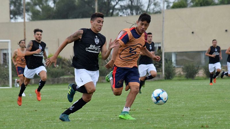 Central Córdoba derrotó a Villa San Antonio por la mínima - Diario Panorama