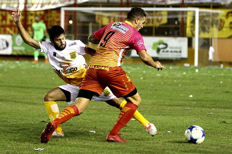 Mitre consiguió un triunfazo en Corrientes y sumó tres puntos de oro - Diario Panorama