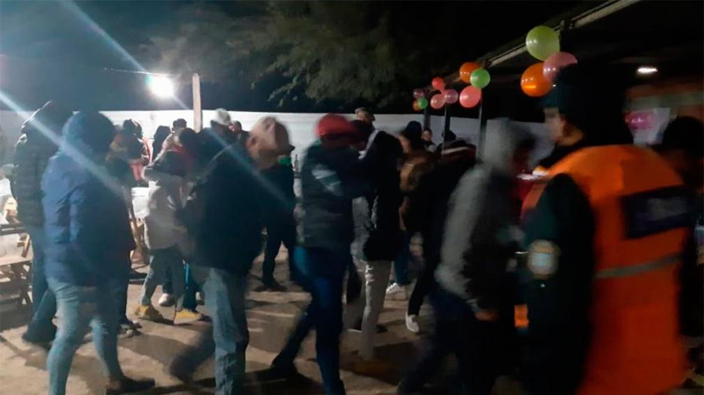 La irresponsabilidad a la orden del día: desalojos de campeonatos de fútbol y fiestas clandestinas