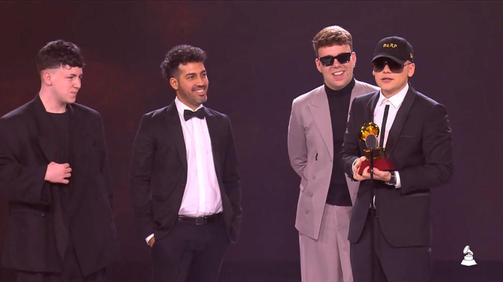 Orgullo santiagueo: junto a Bizarrap, Santiago Alvarado se consagr ganador del Latin Grammy - Diario Panorama Movil