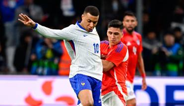 Francia reaccion a tiempo y le dio vuelta el partido a Chile