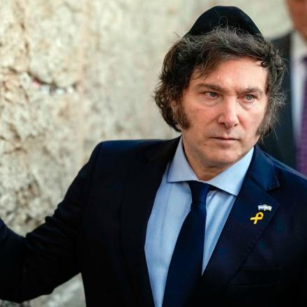 Javier Milei viaja hacia Israel y se reunirá con Netanyahu en medio del conflicto en Medio Oriente