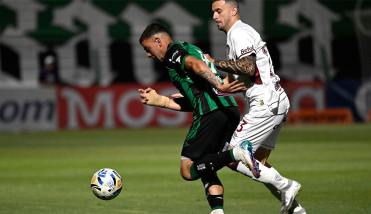 San Martn se lo empat sobre el cierre a Lans y llega con vida a la ltima fecha