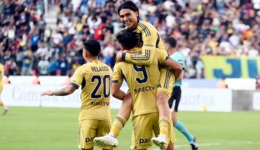 Boca aprovech� una r�faga en el primer tiempo, venci� a Central C�rdoba y qued� como l�der 