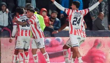 Batacazo en Mendoza: Uni�n se hizo fuerte y elimin� a Independiente Rivadavia