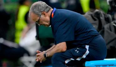  Las duras declaraciones de Bielsa tras la eliminaci�n del Mundial: �No le dejo nada al f�tbol uruguayo�