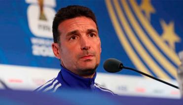 A Scaloni le preguntaron si la Selecci�n Argentina era beneficiada en el Mundial: No mires las redes sociales