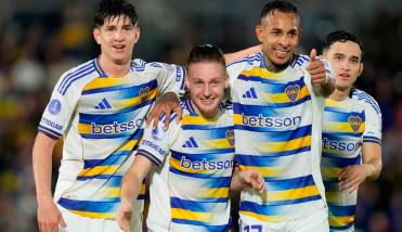 Boca se luci� en Paraguay, gole� a Recoleta y sigue firme en la Sudamericana