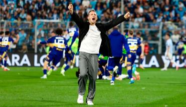 Arruabarrena, tras la remontada de Boca: �Miro el banco y tengo con qu� cambiar un partido�