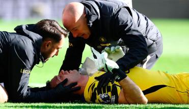 La primera foto de Dibu Mart�nez tras la operaci�n por el golpe que sufri� en el partido del Chelsea
