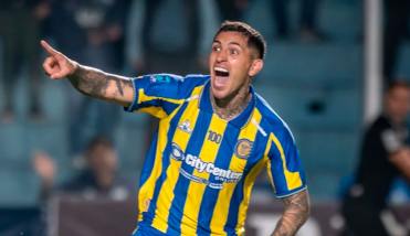 En un partidazo, Rosario Central festej� ante Atl�tico Tucum�n y se subi� a la cima de la Zona B