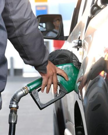 El Gobierno nacional postergó nuevamente la suba de impuestos a los combustibles