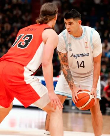 Argentina dio pelea hasta el final pero cayó en su visita a Canadá