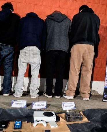Interceptaron a cuatro jóvenes con más de un kilo de marihuana durante un control policial