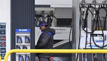 YPF confirmó un aumento de la nafta y el gasoil desde este sábado