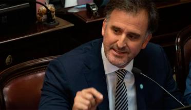Benegas Lynch rechazó un supuesto conflicto de intereses y defendió su participación en el debate del Senado