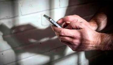 El Gobierno pone en marcha un sistema para inutilizar celulares en cárceles