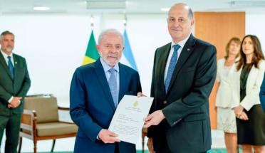 Argentina y Brasil profundizan su crisis diplomática: el embajador argentino deja Brasilia este domingo