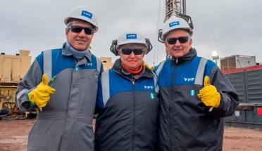Kristalina Georgieva recorrió Vaca Muerta junto a Caputo y destacó el potencial energético de Argentina