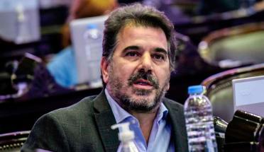 Ritondo tomó distancia del comunicado del PRO y respaldó a Adorni en medio del escándalo por enriquecimiento ilícito