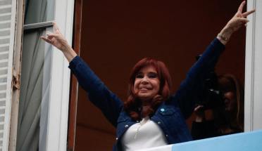 Causa Vialidad: extendieron la prisión domiciliaria a Cristina Kirchner y seguirá en San José 1111