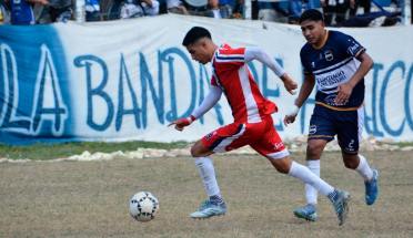 EN VIVO | Unión Santiago y Estudiantes de Huaico Hondo definen el pase a semis del Anual