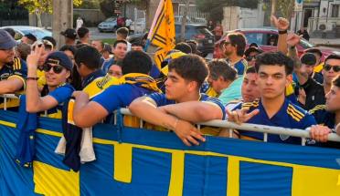 Violencia en Chile: le robaron banderas con armas de fuego a hinchas de Boca