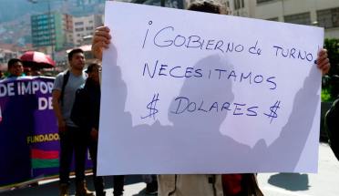 Bolivia: autorizaron retiros de hasta 3.000 dólares tras años de restricciones
