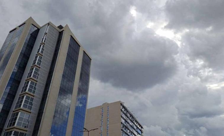 ¿Se viene el cambio? Emitieron una alerta amarilla por tormentas fuertes para este domingo en Santiago del Estero