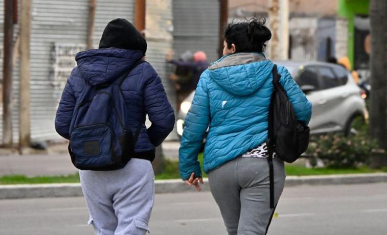 El frío se instala en Santiago del Estero y anticipa un domingo con una máxima de 18°