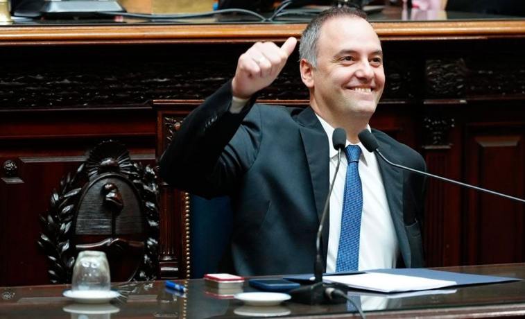 “No vamos a entrar en ningún blanqueo”: el descargo de Adorni a su entorno tras el trámite ante ARCA