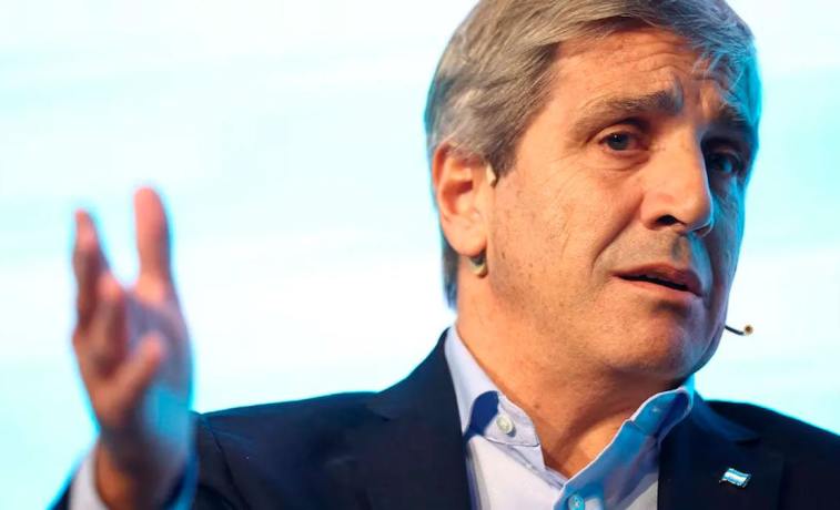 Caputo: “Nunca en mi vida compré ropa en Argentina porque era un robo”