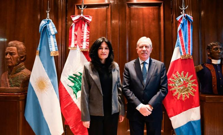 El gobernador Elías Suárez recibió la visita de la embajadora de la República Libanesa