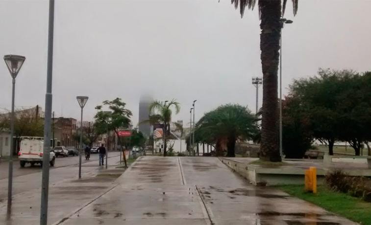 Se espera una jornada fresca, húmeda y con algunas lluvias para este jueves en Santiago del Estero