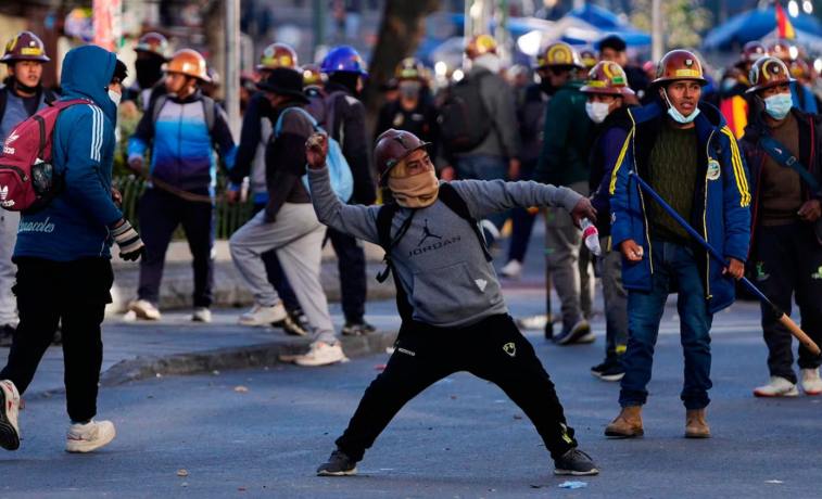 Estados Unidos denunció un intento de desestabilización contra el gobierno de Rodrigo Paz en Bolivia