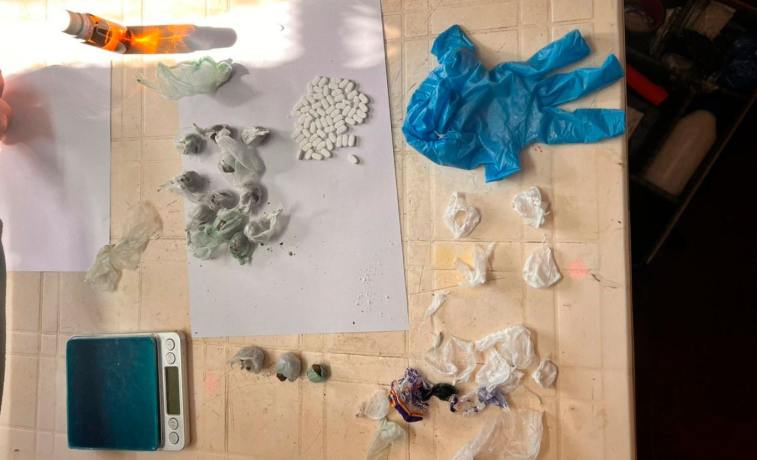 Un adolescente quiso ingresar marihuana y cocaína al penal y fue descubierto durante el control