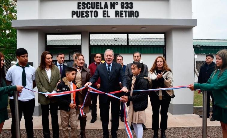 El gobernador Elías Suárez inauguró obras en el departamento Río Hondo