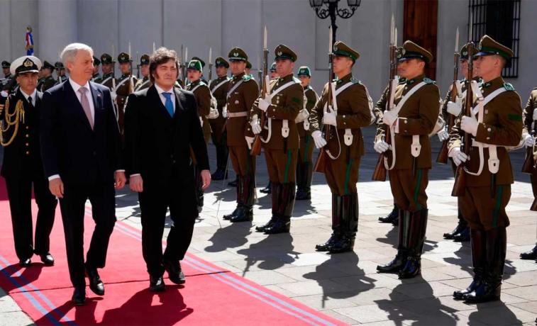 Milei agradeció a Kast el apoyo a la causa Malvinas y le pidió ayuda para evitar actividades ilegales en la región