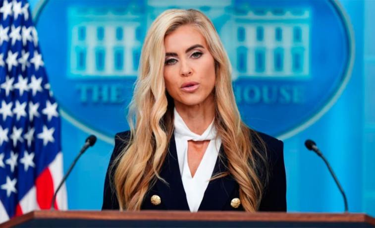 Trump despidió a su vocera tras una polémica por sus antecedentes profesionales