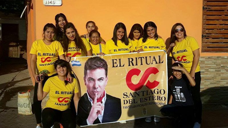 El club de fans de Cristian Castro visitó el merendero “Pequeños