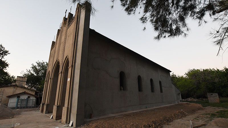 De estilo gótico, la capilla es refaccionada para convertirse en “un santuario para orar por la sanación física y espiritual”