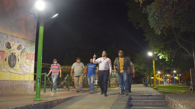 El intendente Padula recorrió las obras en la Plaza de los Niños