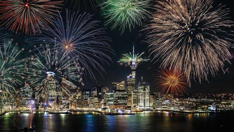 Nueva Zelanda lanzó un espectáculo de fuegos artificiales