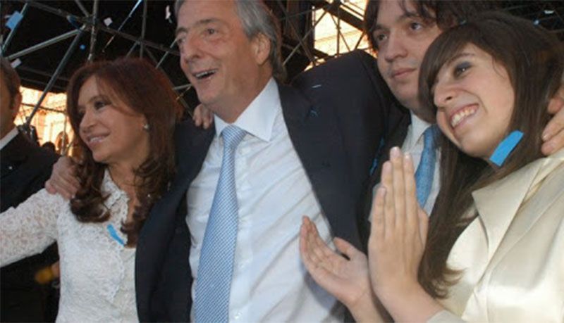 Florencia Kirchner recordó a su padre con una inédita foto de Néstor ...