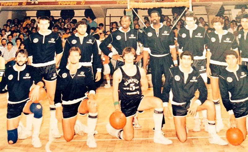 Plantel de Olimpico de 1987. 