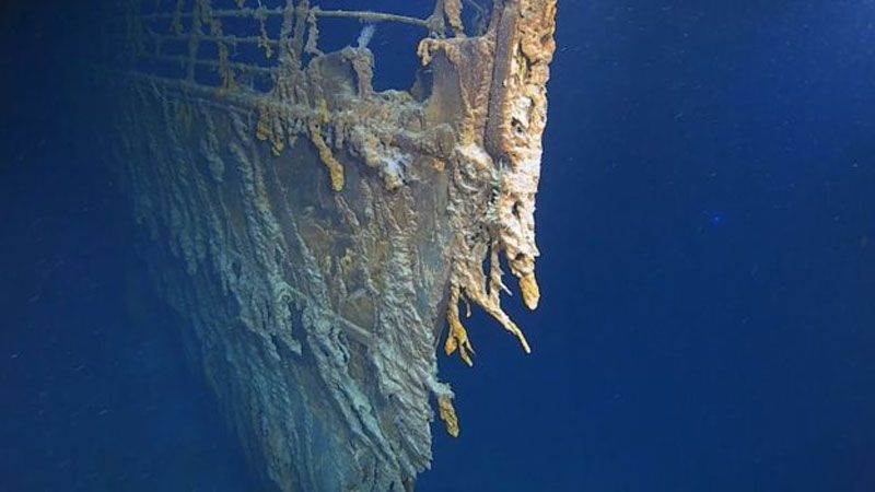 El Titanic en el fondo del mar 