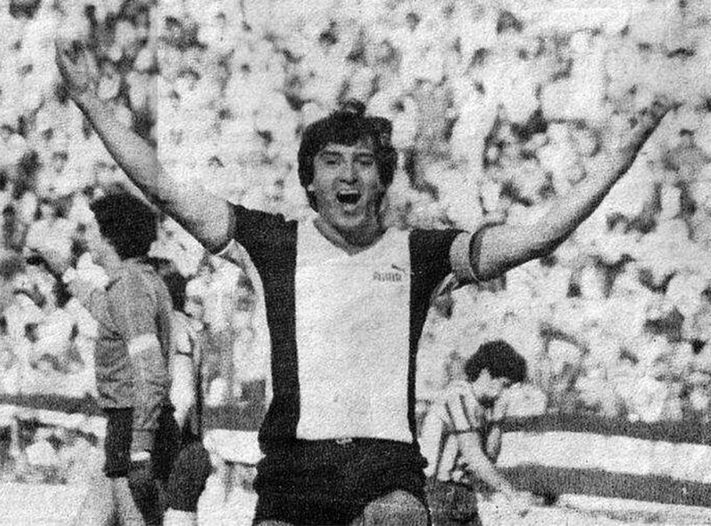 Marcelo Barraza, el goleador del partido. Foto: El Liberal. 