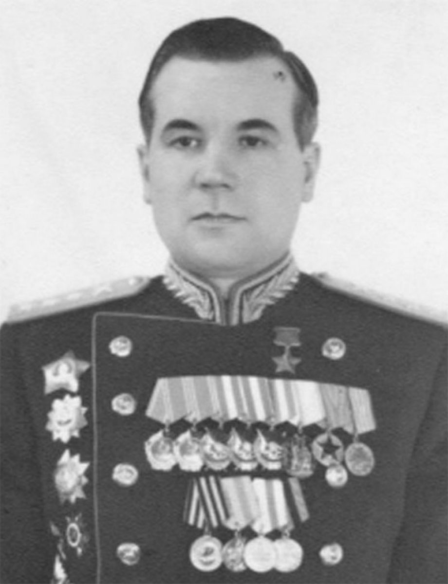 Mariscal Mitrofán Ivanovich Nedelin 