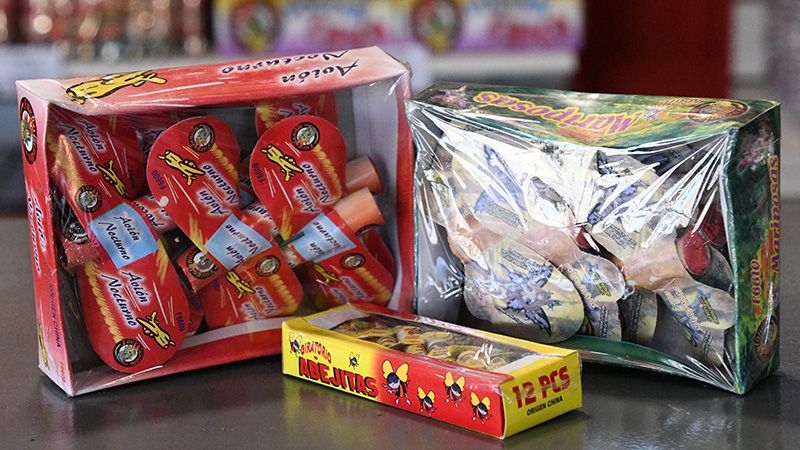 Los remolinos, $220; los avioncitos, $400 y las mariposas $480. 